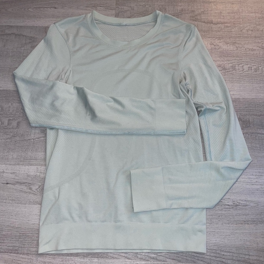 Women’s Teal Lululemon Long Sleeve Top